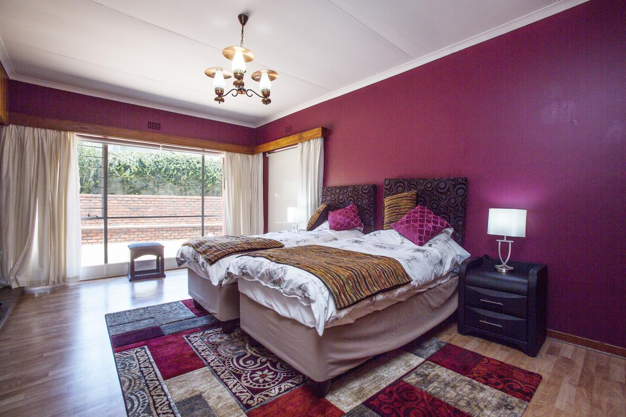Chalet No. 2 Petunia Johannesburg Exterior photo