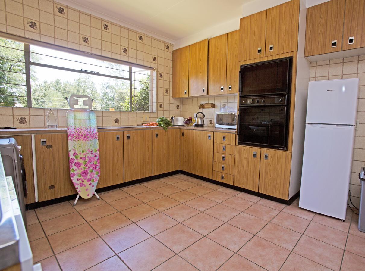 Chalet No. 2 Petunia Johannesburg Exterior photo