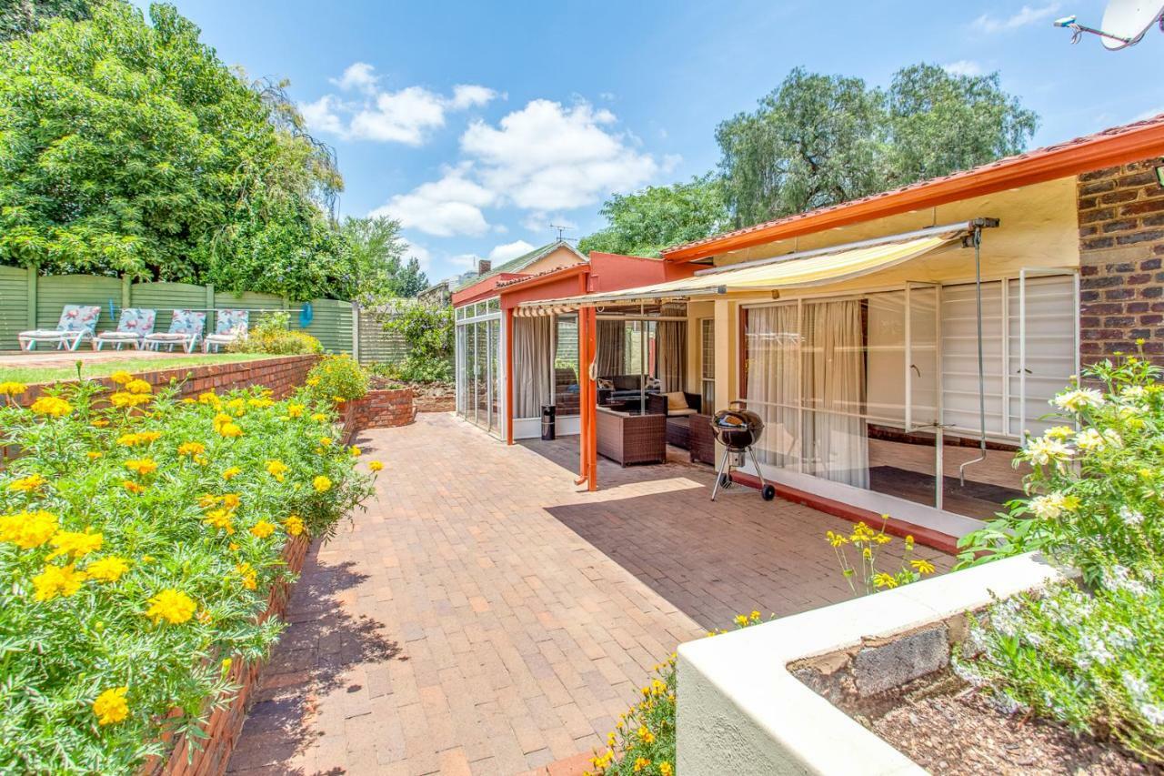 Chalet No. 2 Petunia Johannesburg Exterior photo